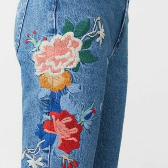 Mango‎ Poppy Floral Embroidered  Relaxed Fit Mid Rise Denim. Size 10 - Picture 9 of 9